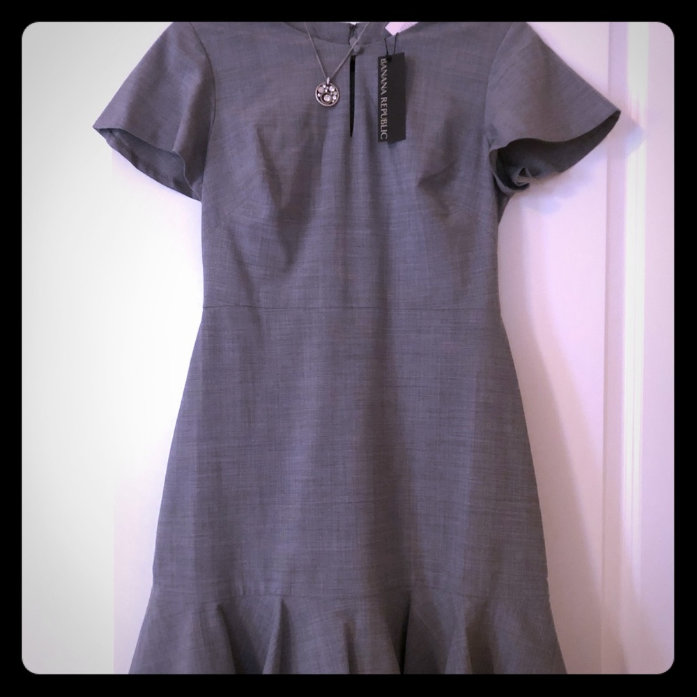 NWT BR 4p lightweight wool double ruffle dress